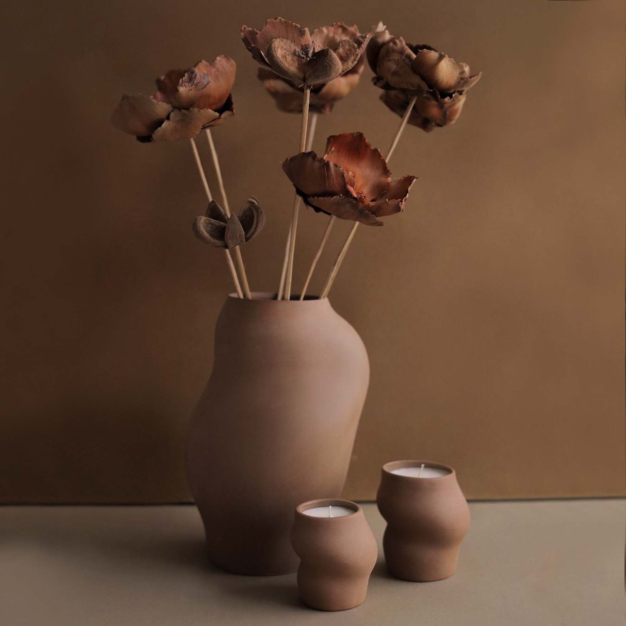 The Quiet Power of Form: Sculptural Pieces in Home Decor