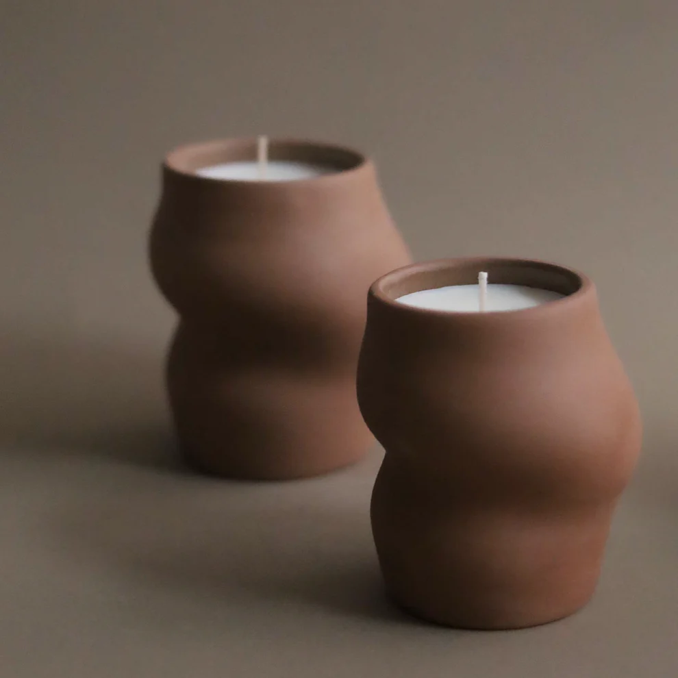 Soaura Sculptural Vase & Soa Candle – Limited Edition Set