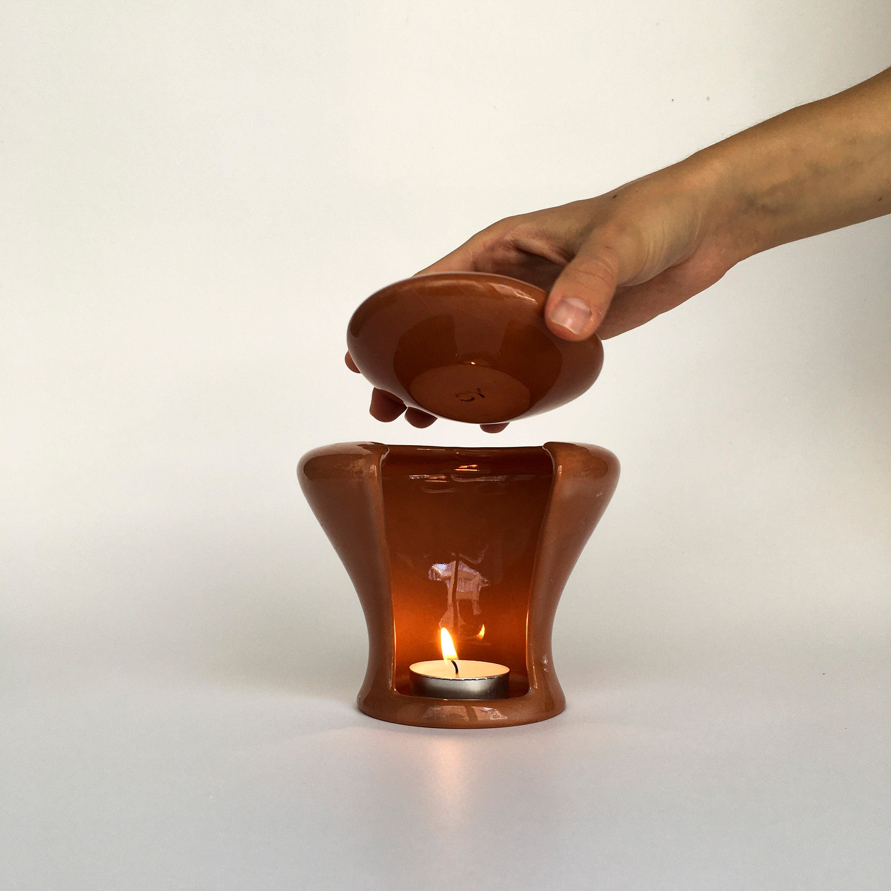 Tai Tai - Oil Burner